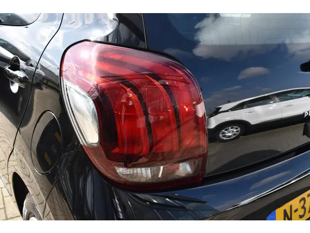 Peugeot 108 1.0 e-VTi Active 2021 Benzine 17