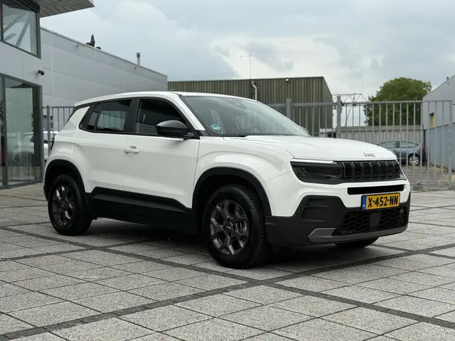 Jeep Avenger Longitude 54 kWh 2024 Elektrisch 7