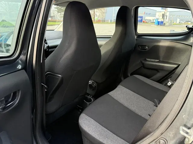 Citroën C1 1.0 e-VTi Shine vol opties 2016 Benzine 6