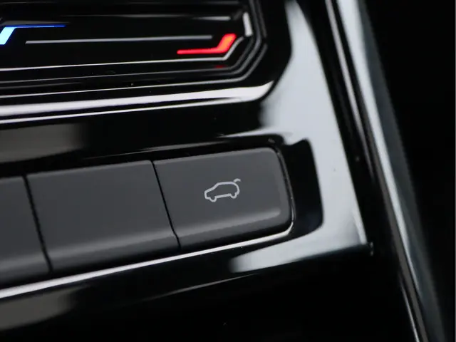 Volkswagen Touran 1.5 TSI Highline 7-zits 2023 Benzine 63