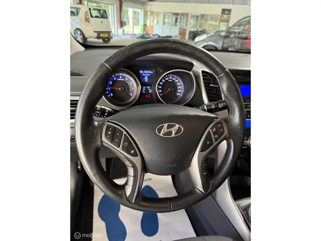 Hyundai i30 1.4 Clima/Cruise/Apk 2012 Benzine 4