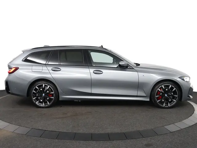 BMW 3 Serie Touring 330e 2025 Hybride Benzine 10