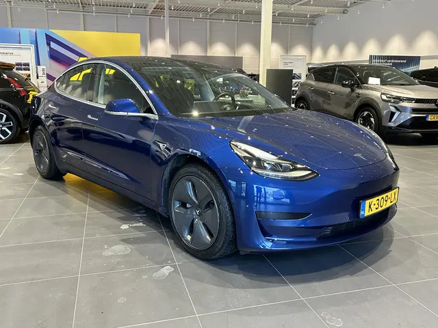 Tesla Model 3 Standard RWD Plus 60 kWh 2020 Elektrisch 4