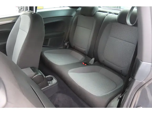 Volkswagen Beetle 1.2 TSI DESIGN 2013 Benzine 11