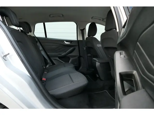 Ford Focus Wagon 1.0 EcoBoost 2020 Benzine 37