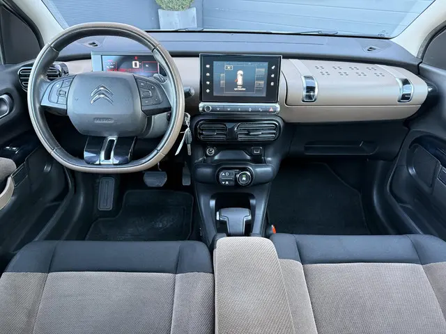 Citroën C4 Cactus 1.2 e-VTi Shine 2014 Benzine 6
