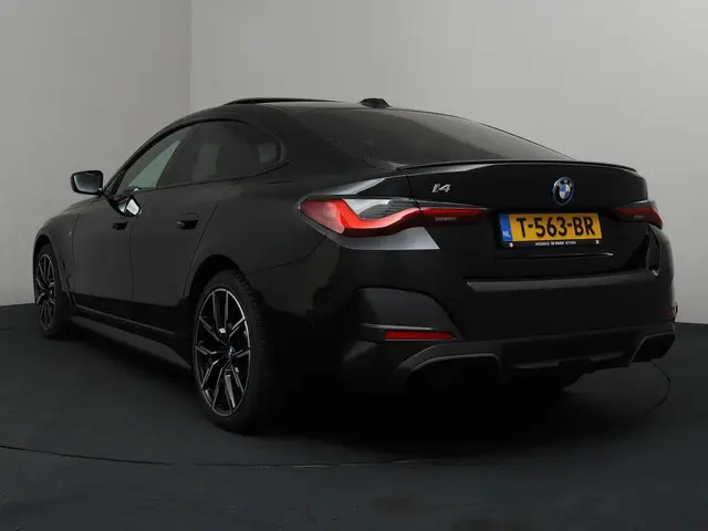 BMW i4 High Executive M-Sport 2023 Elektrisch 42