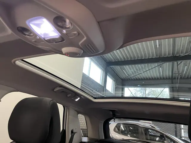 Citroën C4 Picasso 1.2 PureTech Exclusive 2015 Benzine 17