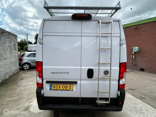Fiat Ducato bestel 35 2.3 MultiJet L2H2 DC 2021 Diesel 11
