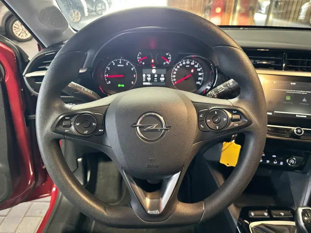 Opel Corsa 1.2 Edition rood 2020 Benzine 13