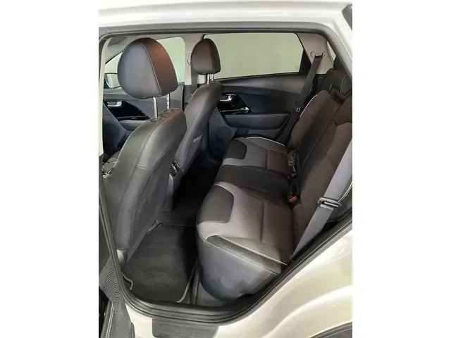 Kia e-Niro Edition 64 kWh 2021 Elektrisch 6