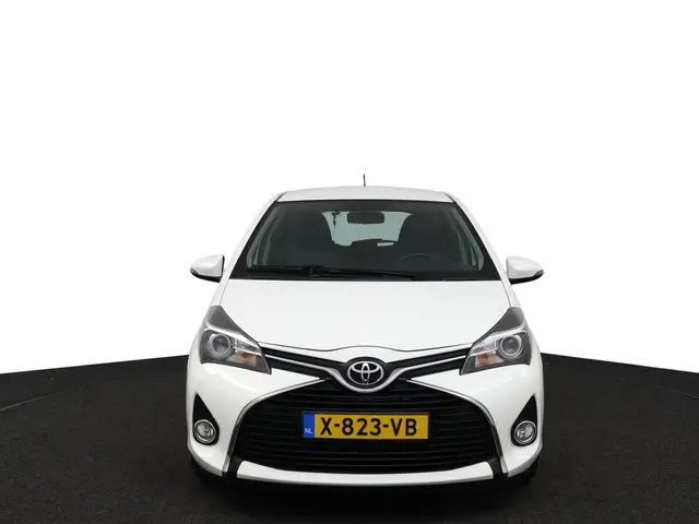 Toyota Yaris 1.0 VVT-i Comfort 2015 Benzine 16