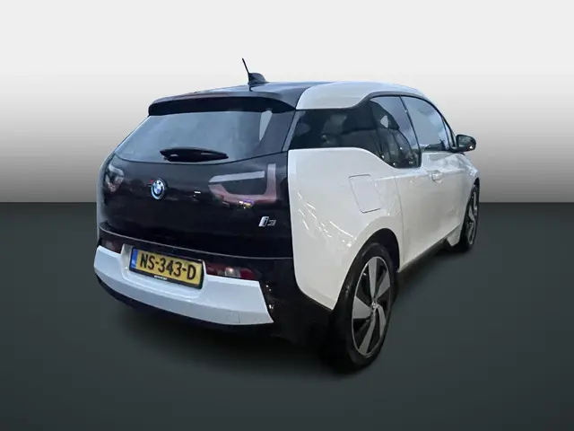 BMW i3 Basis 94Ah 33 kWh 2017 Elektrisch 4