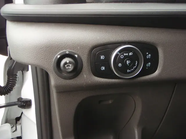 Ford Transit L2H2 122887km Trend bj 21 2021 Diesel 12