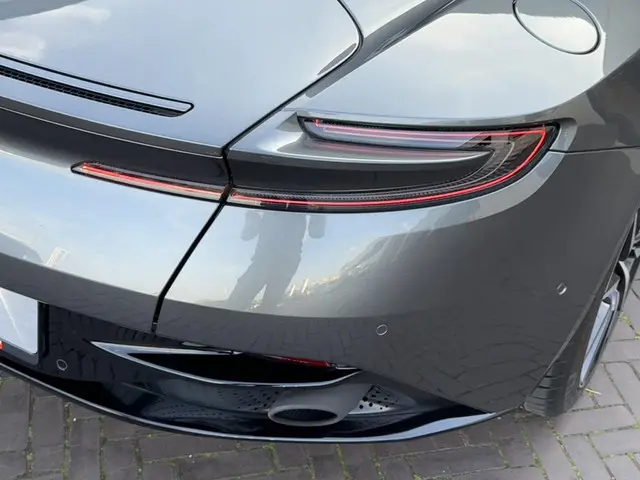 Aston Martin DB11 5.2 V12 2017 Benzine 22