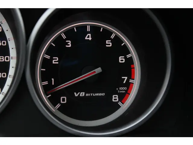 Mercedes-Benz E-Klasse Estate AMG 63 4MATIC 2014 Benzine 18