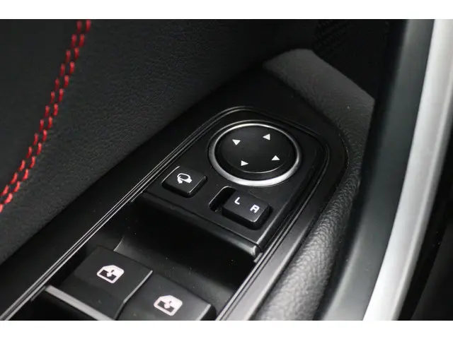 Kia ProCeed 1.6 T-GDI GT 2019 Benzine 35