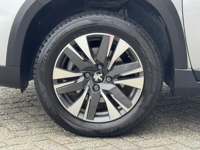 Peugeot 2008 1.2 PureTech GT-line 2019 Benzine 12