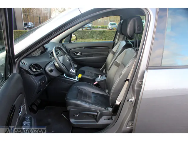 Renault Scénic 1.2 TCe Bose 2015 Benzine 3