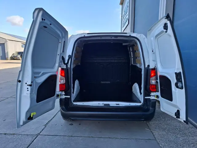 Opel Combo 1.6D L1H1 Edition 2019 Diesel 14