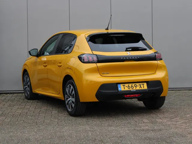 Peugeot 208 2