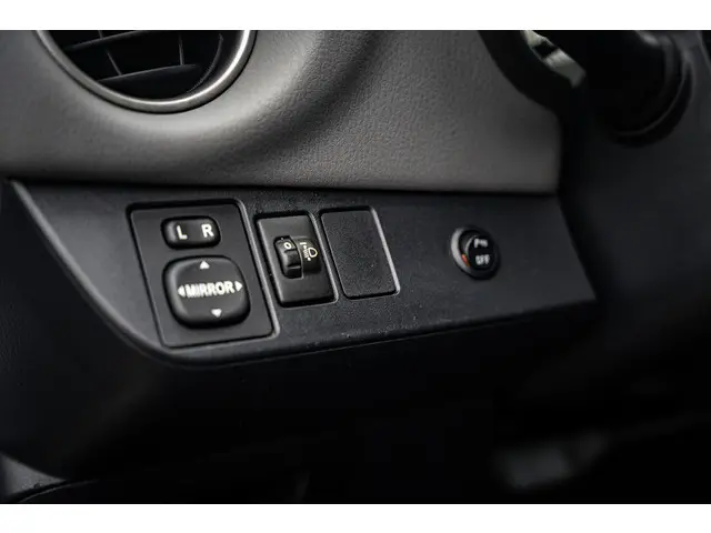 Toyota Yaris 1.0 VVT-i Trend 2015 Benzine 29