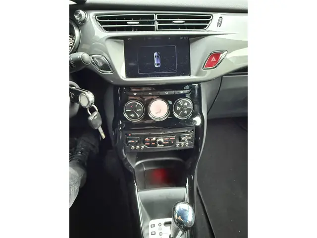 Citroën DS3 1.6 VTi So Chic AUTOMAAT 2013 Benzine 14