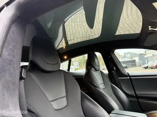 Tesla Model S 75 Base PANORAMADAK 2017 Elektrisch 13