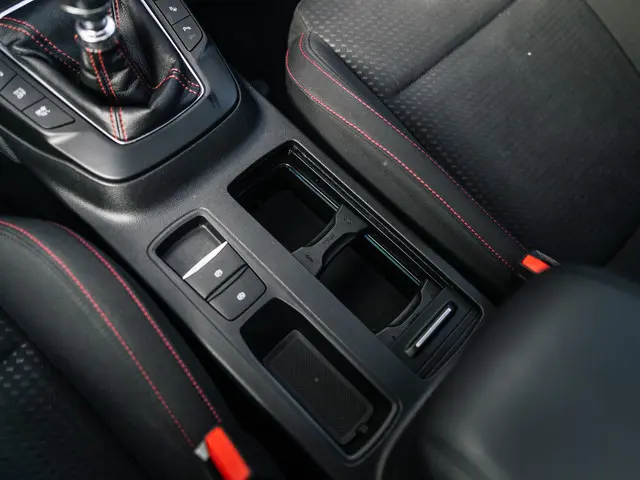 Ford Focus 1.0 EcoBoost ST Line Business 2019 Benzine 44