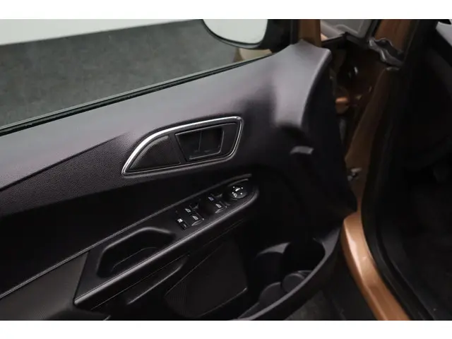 Ford B-MAX 1.0 EcoBoost Ambiente 2012 Benzine 24