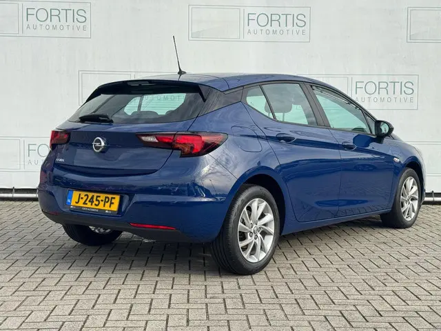 Opel Astra 1.2 Edition 2020 Benzine 2