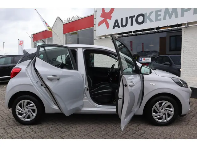 Hyundai i10 1.0 PREMIUM 2025 Benzine 20