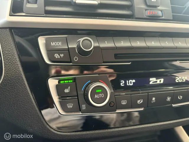BMW 1 Serie 118i 2019 Benzine 23