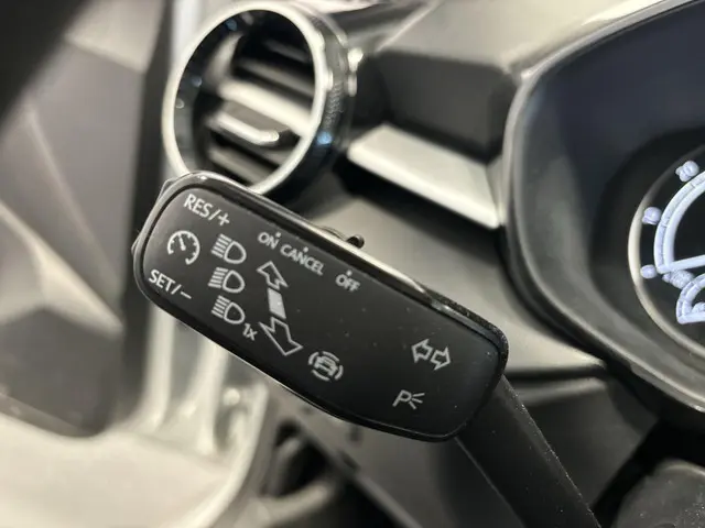 Škoda Fabia 1.0 Tsi 95pk Ambition 2023 Benzine 6