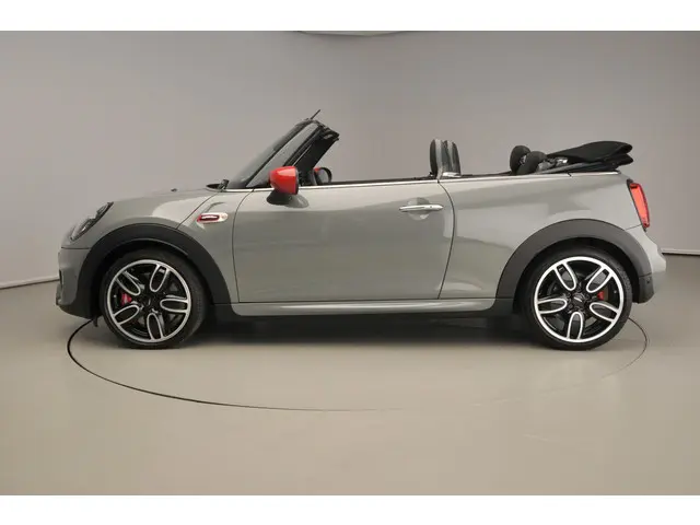 MINI Cooper Cabrio 2