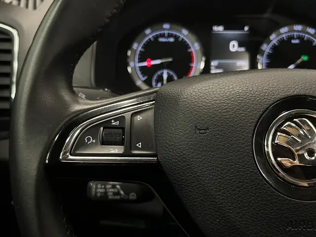 Škoda Karoq 1.5 TSI ACT Style Business 2018 Benzine 21