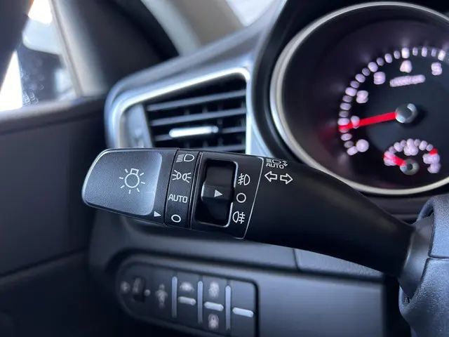 Kia XCeed 1.5 T-GDI DynamicLine 2022 Benzine 34