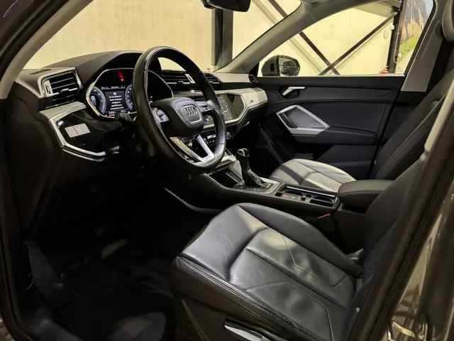 Audi Q3 45 TFSI e Business Edition 2021 Hybride Benzine 6