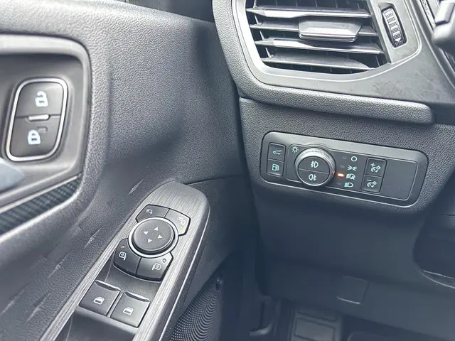 Ford Kuga 2.5 PHEV ST-Line X 2020 Hybride Benzine 22