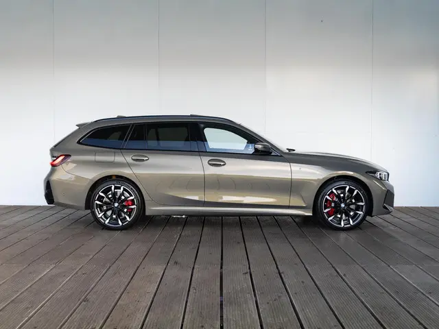 BMW 3 Serie Touring 330e 2026 Hybride Benzine 4