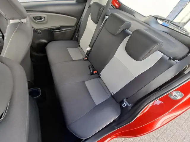 Toyota Yaris 1.5 Hybrid Active 2019 Hybride Benzine 25