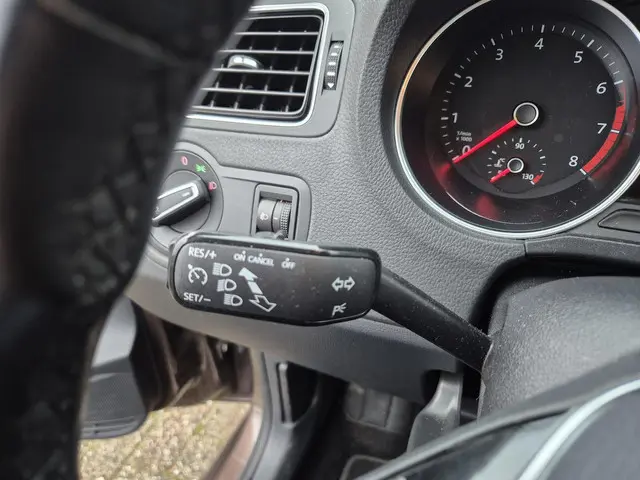 Volkswagen Polo 1.2 TSI Highline 2016 Benzine 20