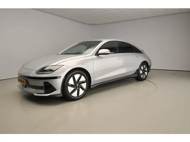 Hyundai IONIQ 6 Connect 77.4 kWh 2025 Elektrisch 41