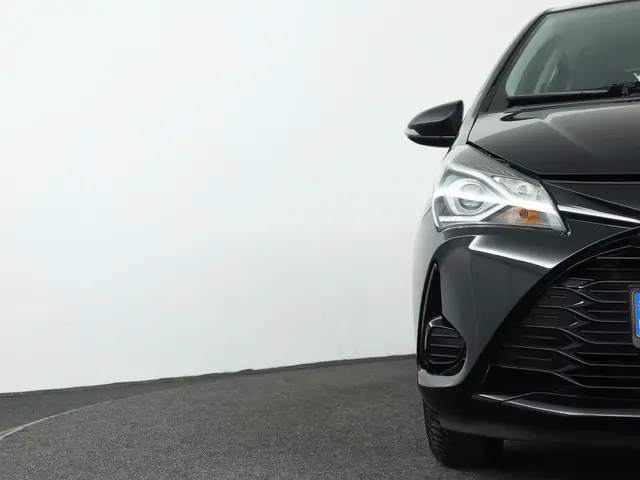 Toyota Yaris 1.5 Hybrid Dynamic 2020 Hybride Benzine 36