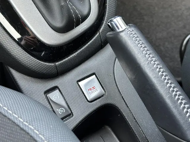 Renault Clio 1.2 GT 2014 Benzine 18