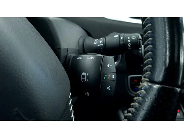 Renault Grand Scénic 1.2 TCe Bose 2015 Benzine 8