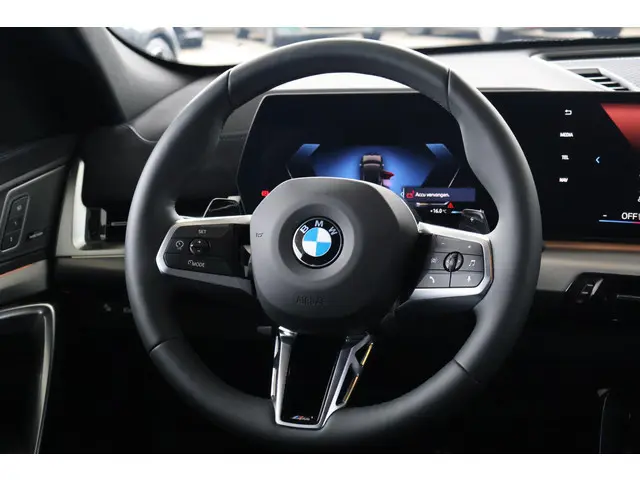 BMW X2 sDrive 20i 2025 Benzine 12