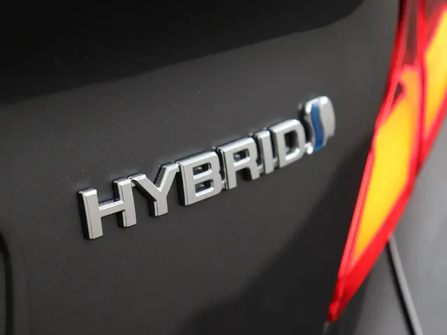 Toyota C-HR 1.8 Hybrid Active 2021 Hybride Benzine 30
