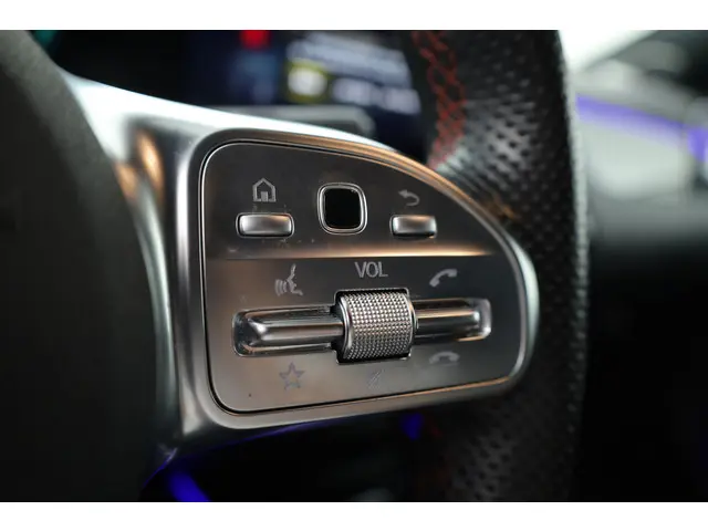 Mercedes-Benz GLA 250 e AMG Line 2022 Hybride Benzine 16