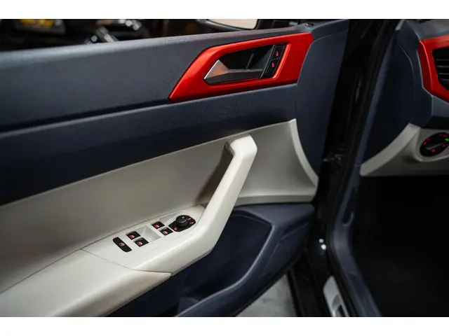 Volkswagen Polo 1.0 TSI BEATS|PANO|AUT| 2019 Benzine 16